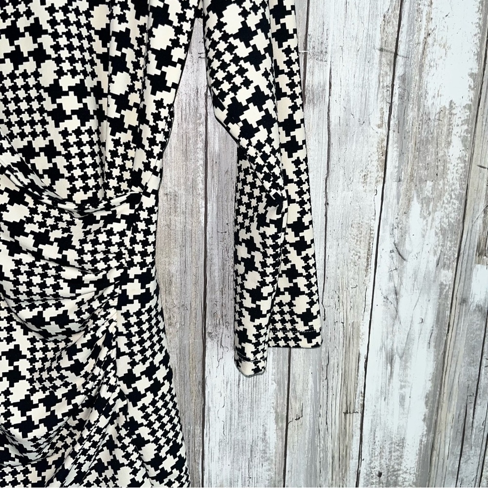 Talbots Houndstooth Blouse - Picture 5 of 6